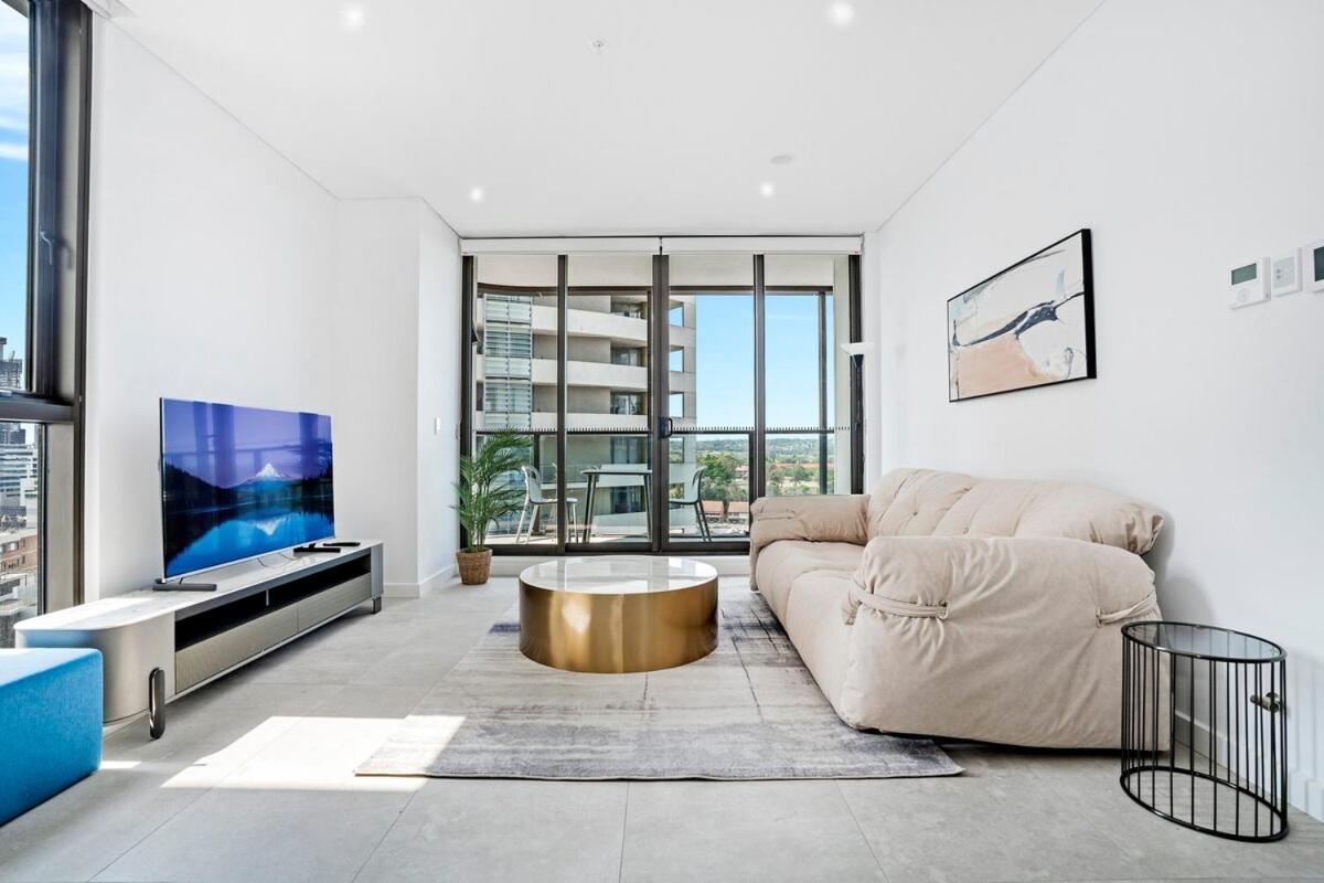Appartamento Stylish 2br With Pool & Views Near Parramatta Sydney